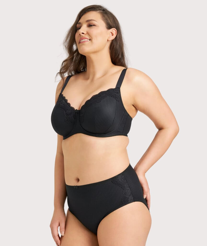 Ava & Audrey Jacqueline Smoothing Full Brief with Lace - Black