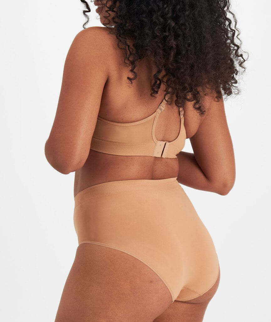 Bonds Bases Seamless Full Brief - Blush Latte