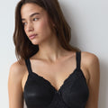 Triumph Ladyform Soft Minimizer Bra - Black
