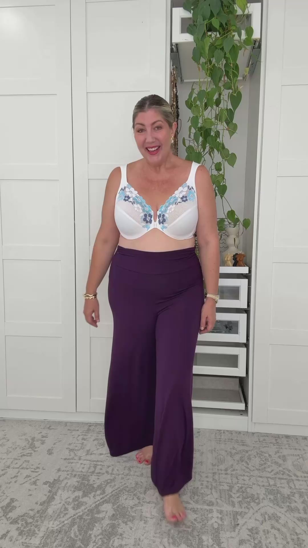 Curvy