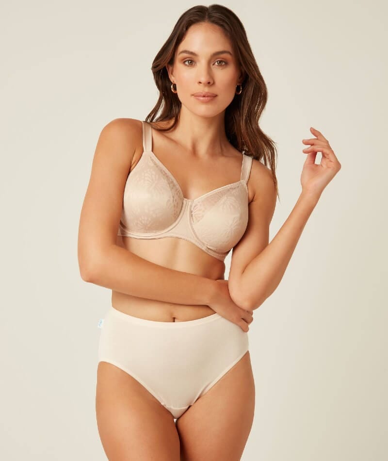 Triumph Lacy Minimizer Bra - New Beige Bras 