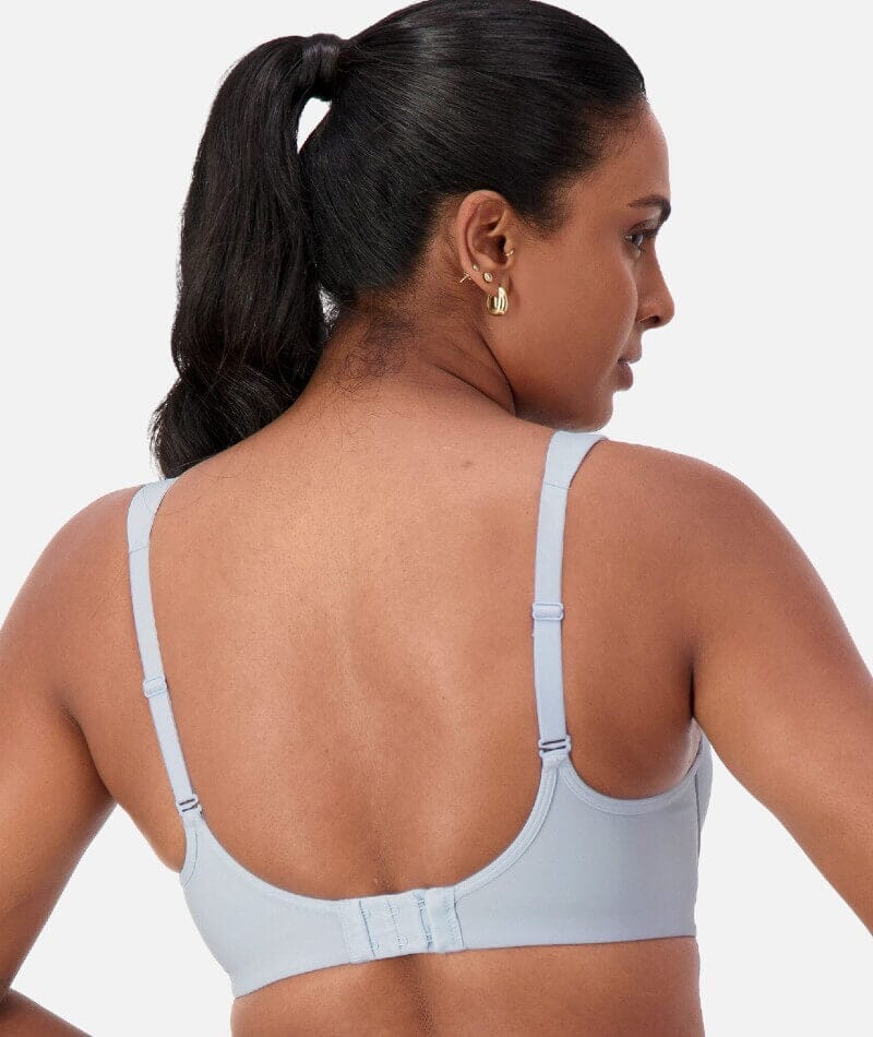 Triumph Triaction Ultra Underwired Sports Bra - Powder Blue Bras 
