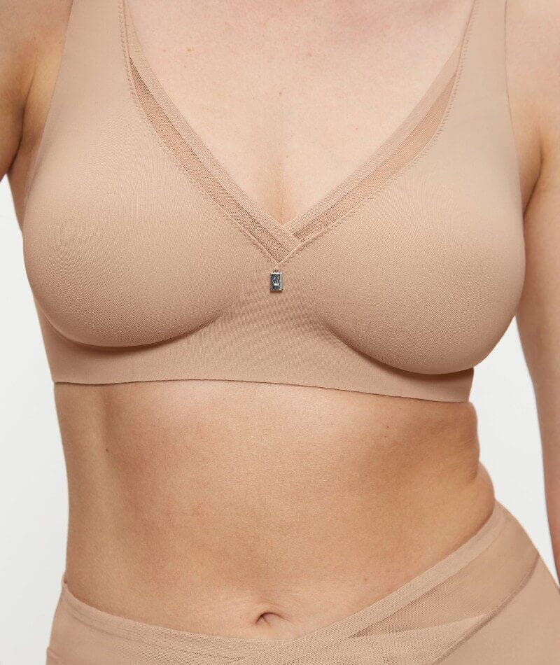 Triumph True Shape Sensation Minimiser Wire-free Bra - Smooth Skin Bras 
