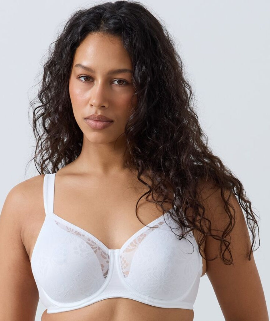 Triumph Lacy Minimizer Bra - White