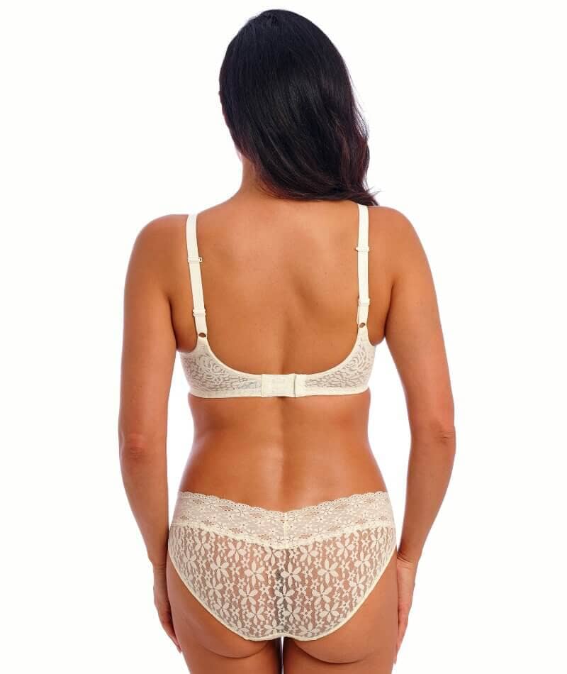 Wacoal Halo Lace Moulded Underwire Bra - Ivory Bras 