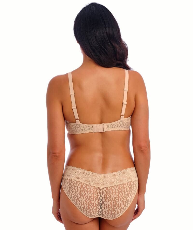 Wacoal Halo Lace Moulded Underwire Bra - Nude Bras 