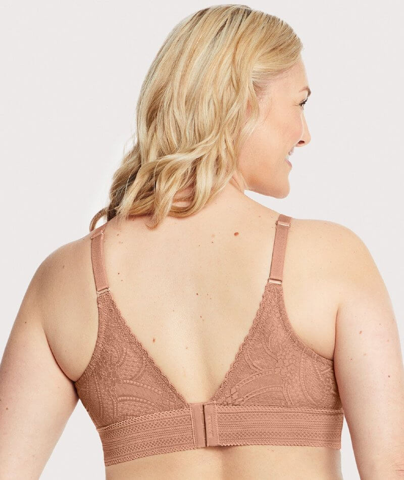 https://www.curvy.com.au/cdn/shop/products/bramour-gramercy-luxe-lace-bralette-cappuccino-2_2048x.jpg?v=1666936298