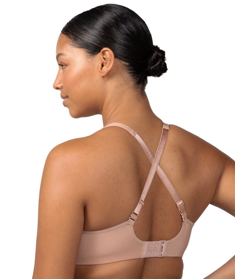 https://www.curvy.com.au/cdn/shop/products/triumph-body-make-up-smooth-underwired-padded-bra-blusher-beige-1_2048x.jpg?v=1690250434