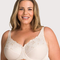 Triumph Embroidered Minimizer Bra - Fawn